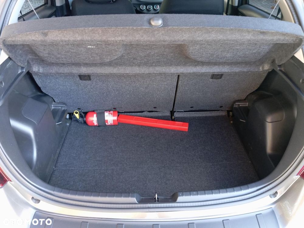 Toyota Yaris - 22