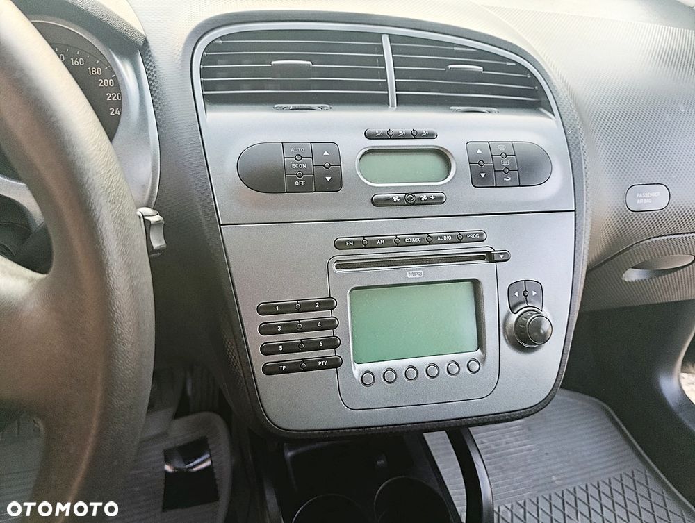 Seat Toledo 1.6 Reference - 25