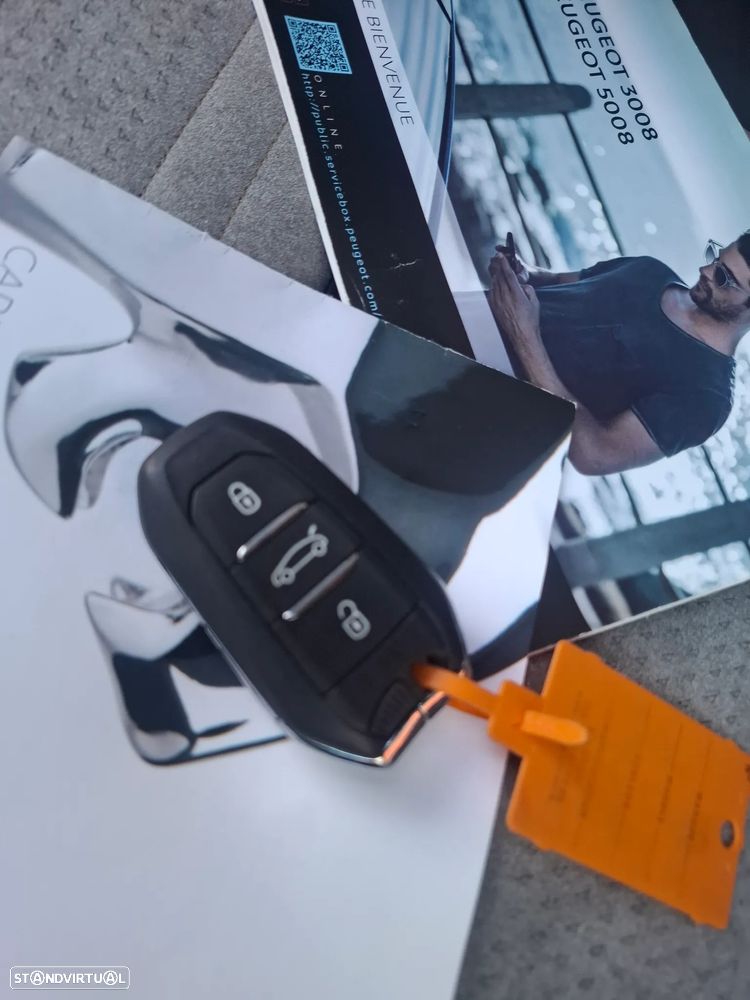 Peugeot 3008 1.6 Hybrid4 GT Pack e-EAT8 - 59