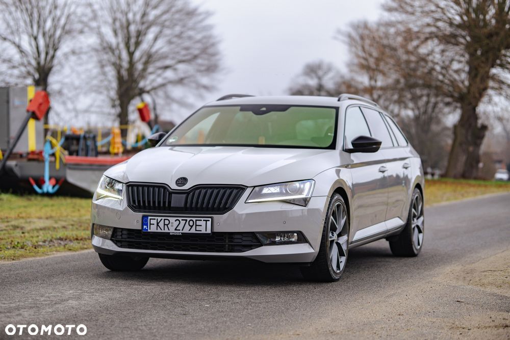 Skoda Superb 2.0 TDI 4x4 DSG SportLine - 5