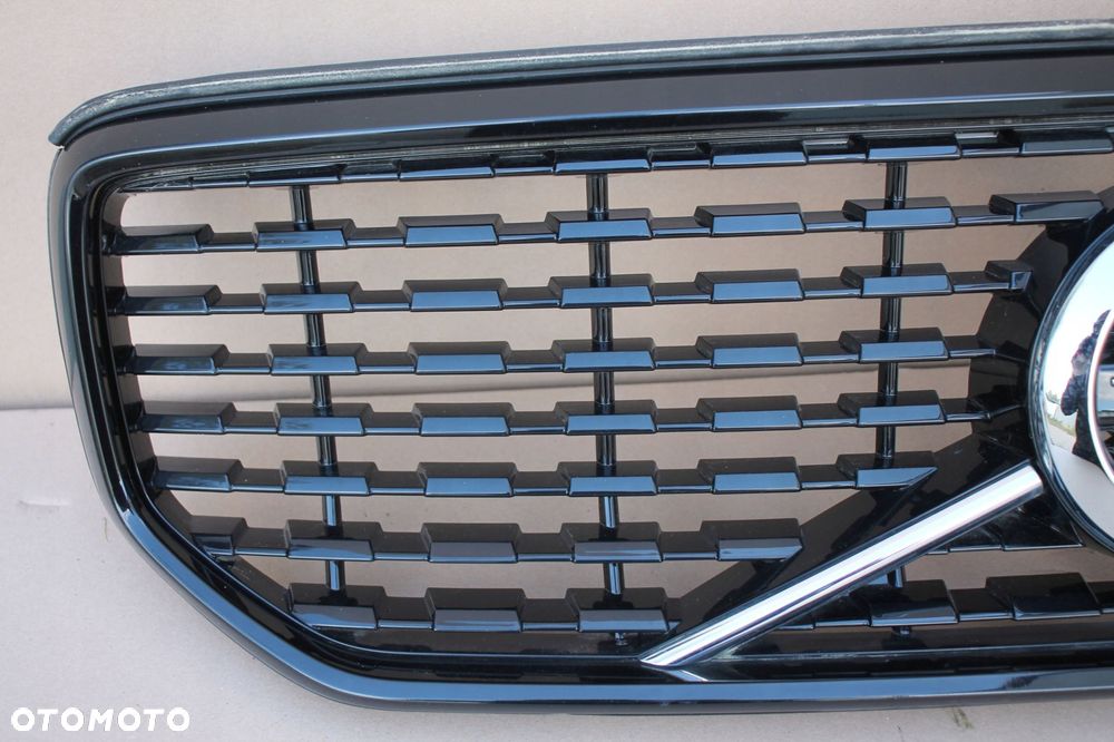 volvo xc40 r design grill atrapa kratka, 31656582, bez kamery, igła - 2