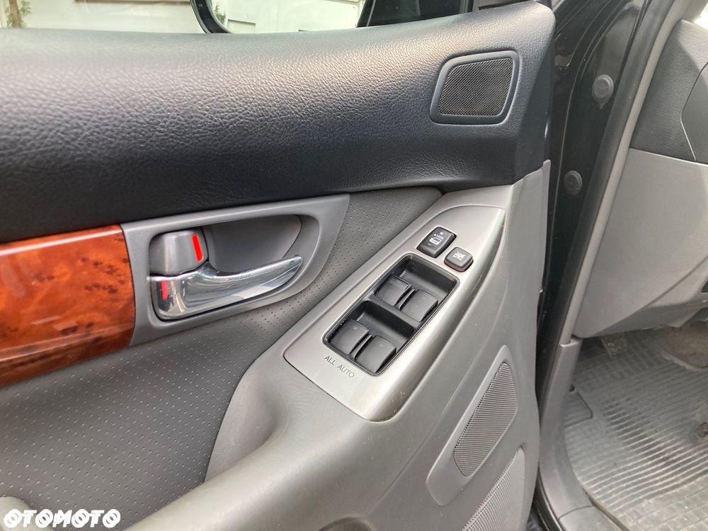 Toyota Land Cruiser 3.0 D Luna Platinium - 26