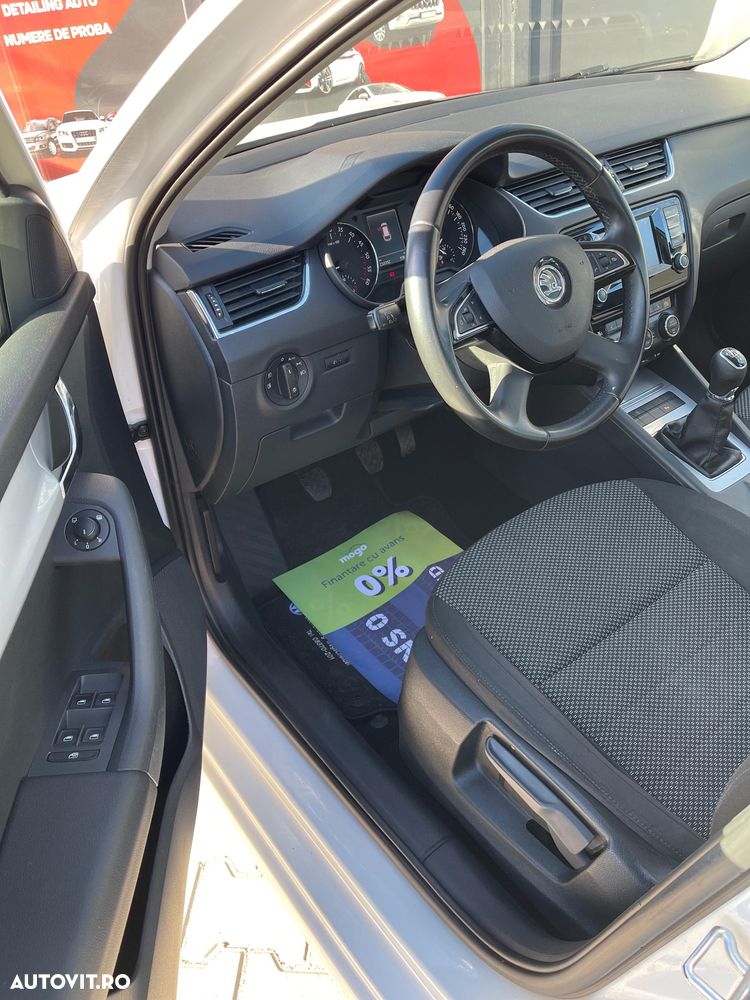 Skoda Octavia 1.6 TDI DPF Active Green tec - 23