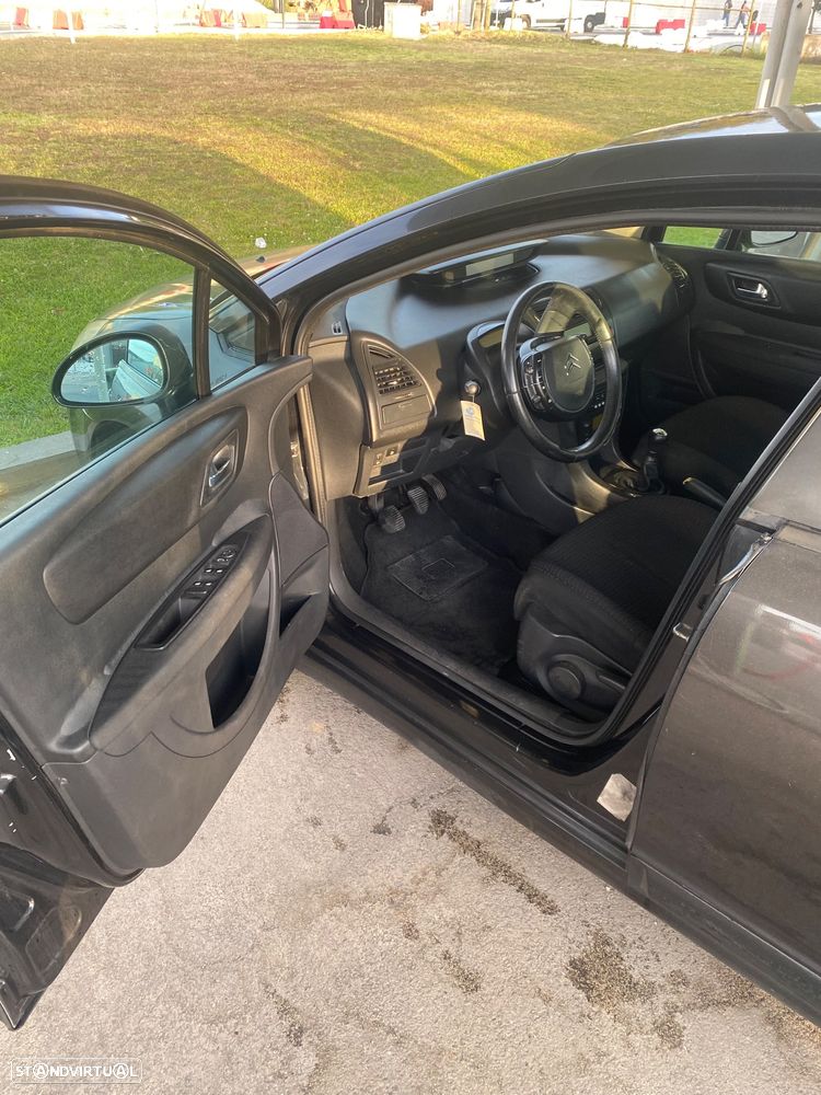 Citroën C4 1.4 16V SX - 10