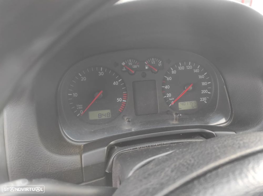 VW Golf 1.9 TDi Highline - 8