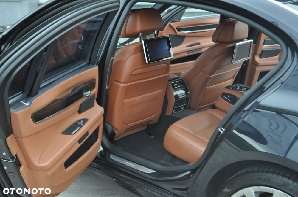 BMW Seria 7 750Ld xDrive - 8