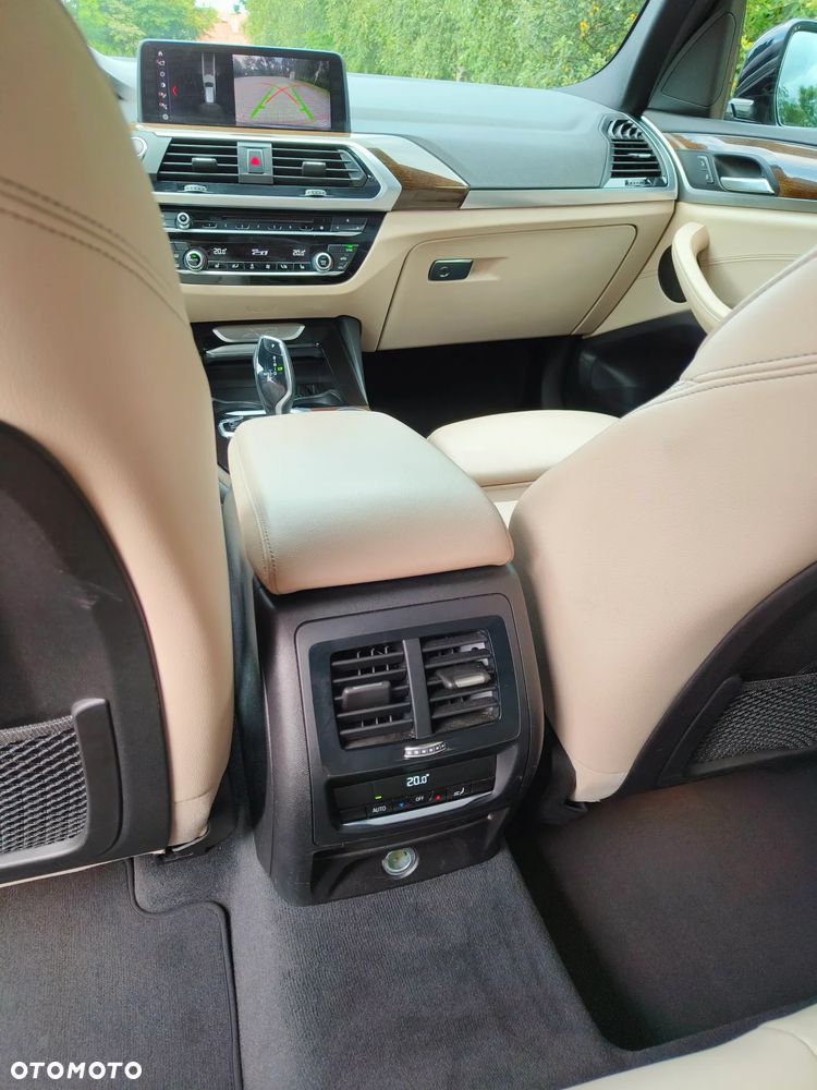 BMW X3 xDrive30i xLine - 9