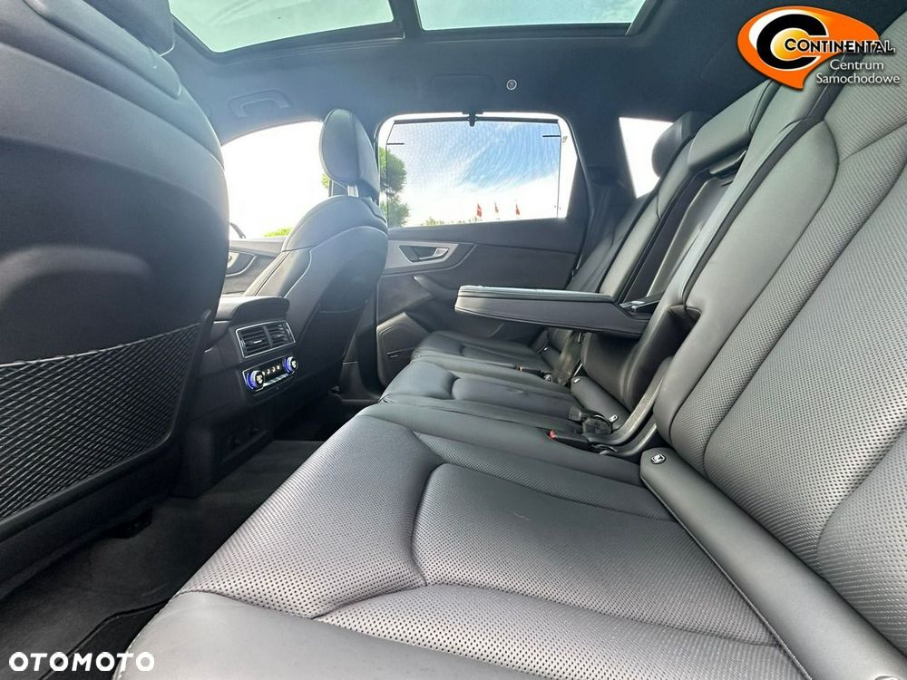 Audi Q7 - 9