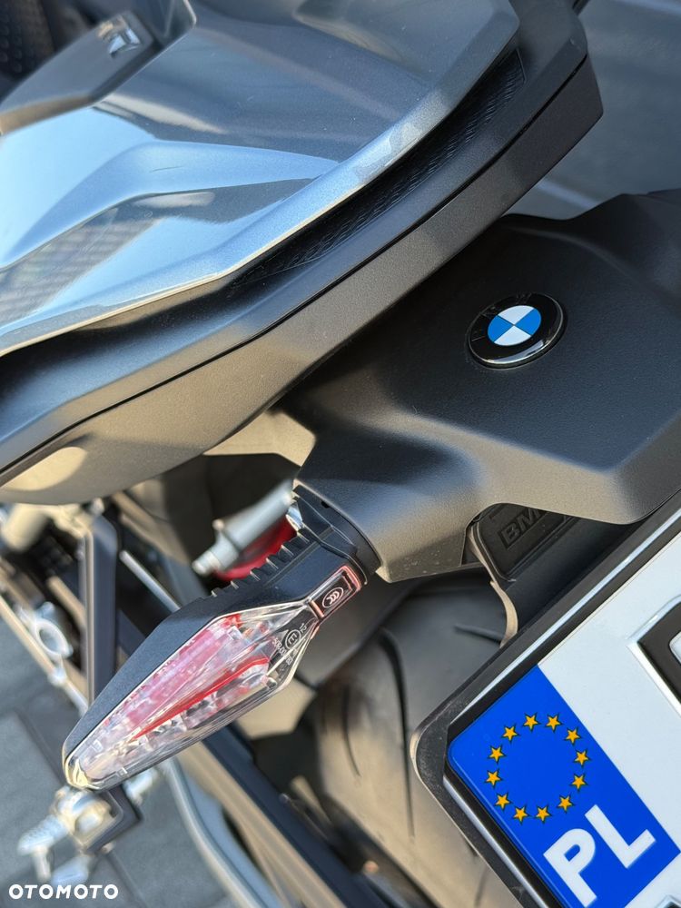 BMW R - 19