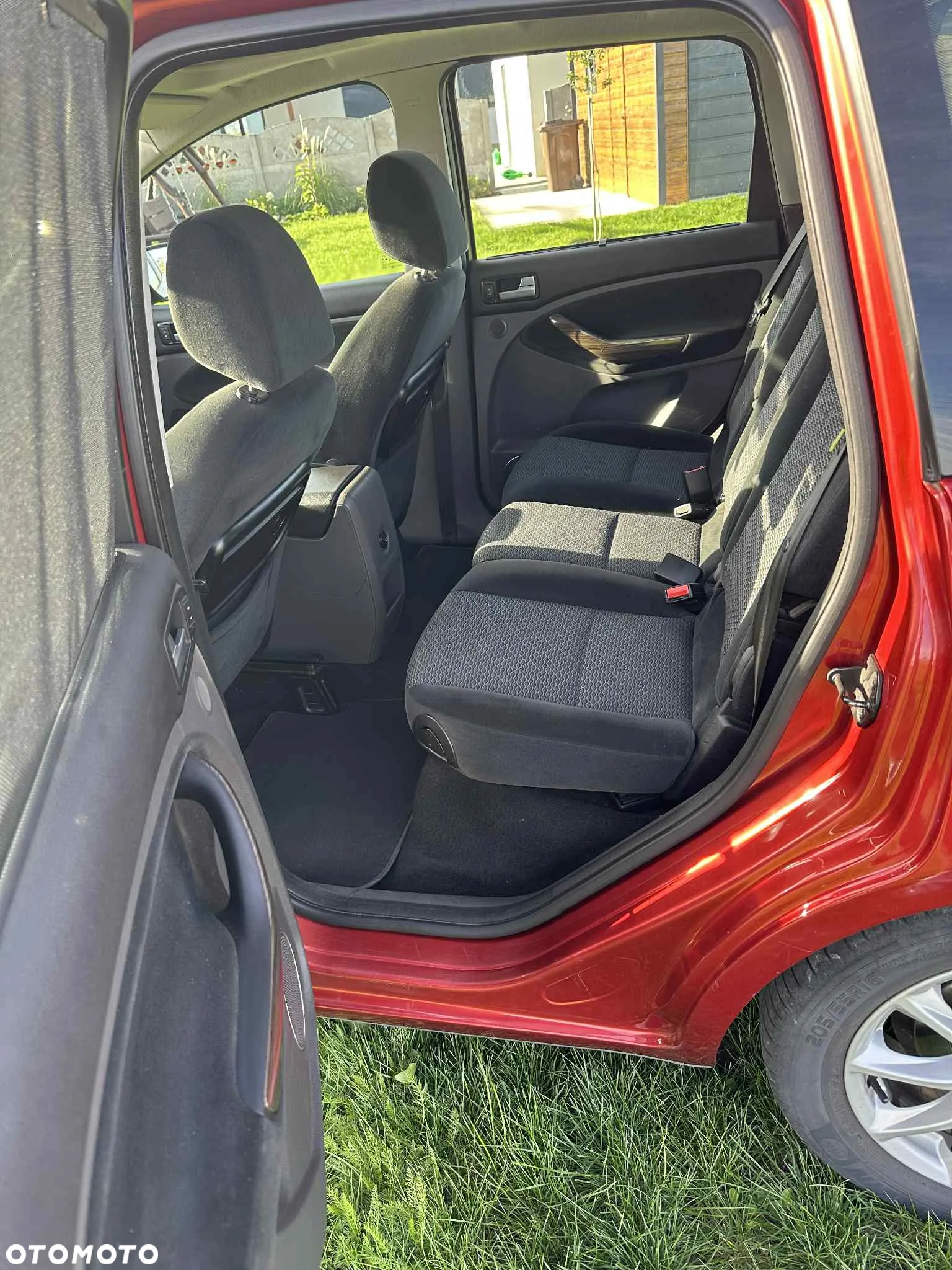 Ford C-MAX 1.6 TDCi Ghia - 9