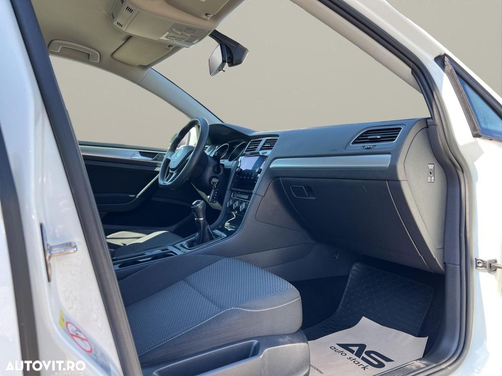 VOLKSWAGEN Golf 2020 — imagine 19