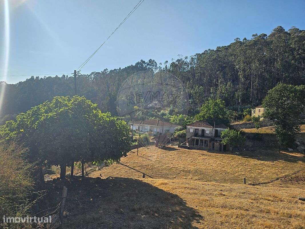 Moradia T4 para venda - Grande imagem: 2/17