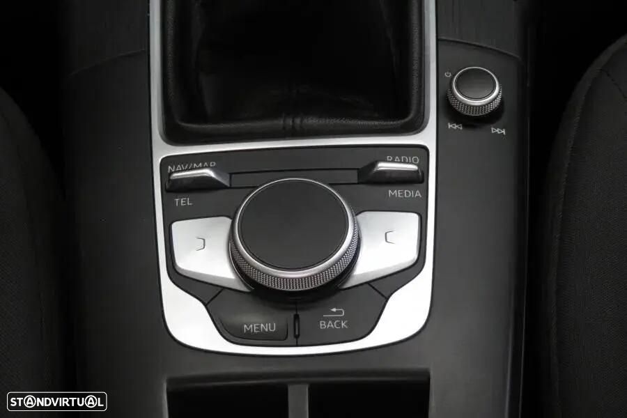 Audi A3 Cabrio 1.6 TDi Design — fotografia 6
