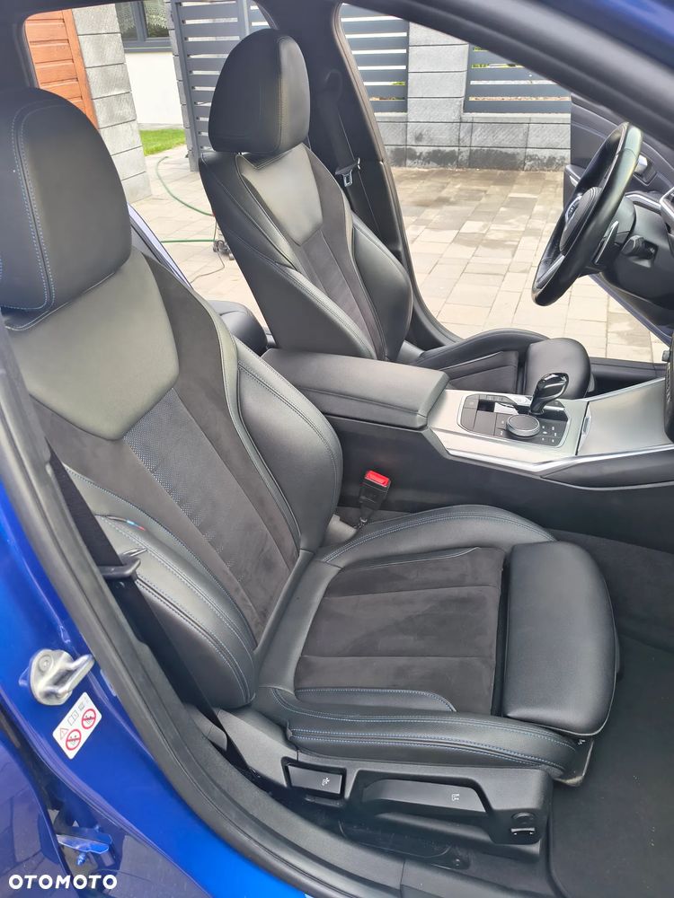 BMW Seria 3 320d xDrive M Sport Shadow - 23