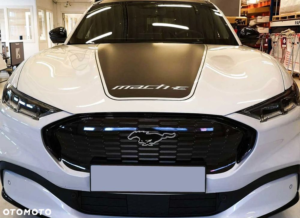 Ford Mustang Mach-E AWD - 1