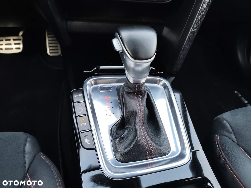 Kia ProCeed 1.6 T-GDI DCT7 OPF GT - 28