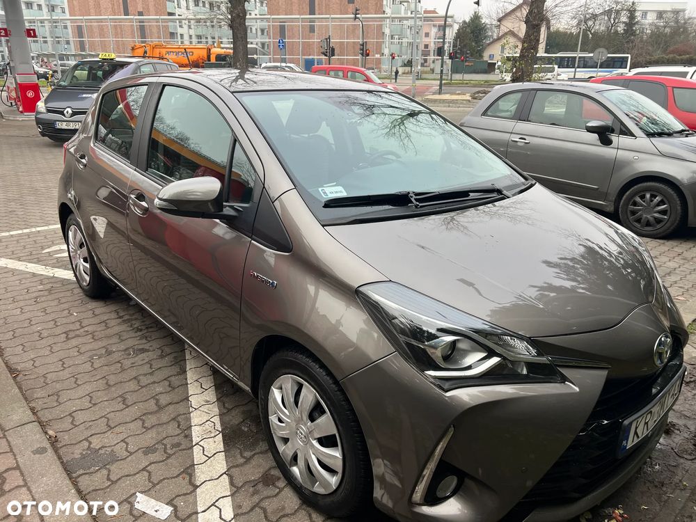 Toyota Yaris Hybrid 100 Active - 2