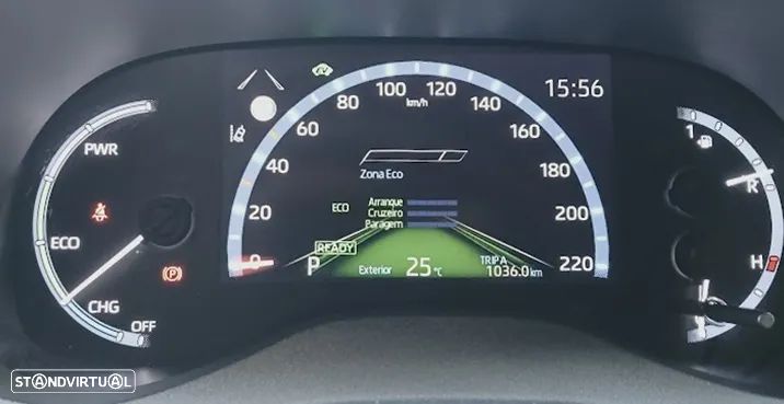 Toyota Yaris Cross 1.5 HDF Comfort Plus - 31