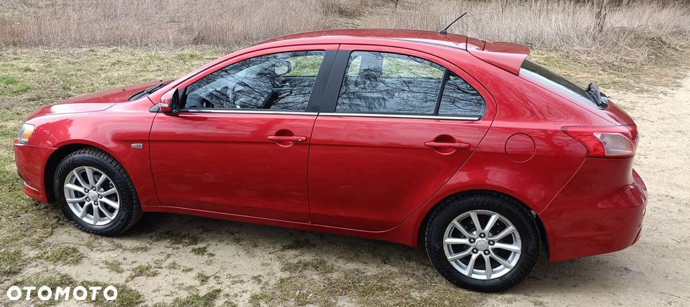 Mitsubishi Lancer 1.6 Invite - 2