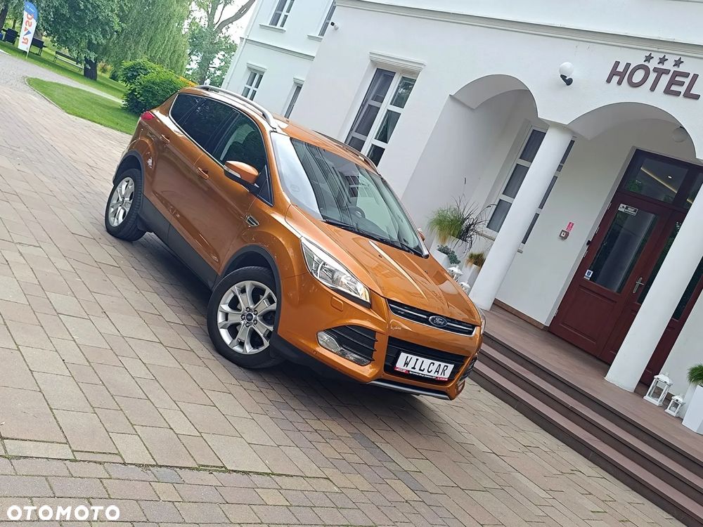 Ford Kuga 2.0 TDCi 4x4 Titanium - 36