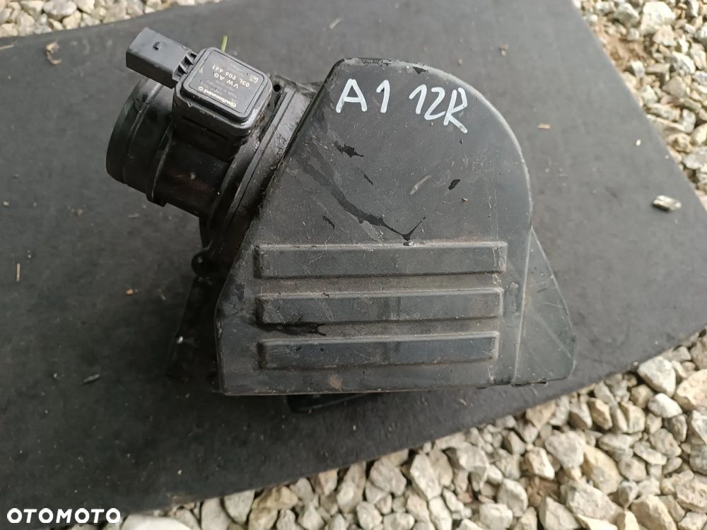 FILTR POWIETRZA OBUDOWA VOLKSWAGEN AUDI A1 1.6 TDI - 1
