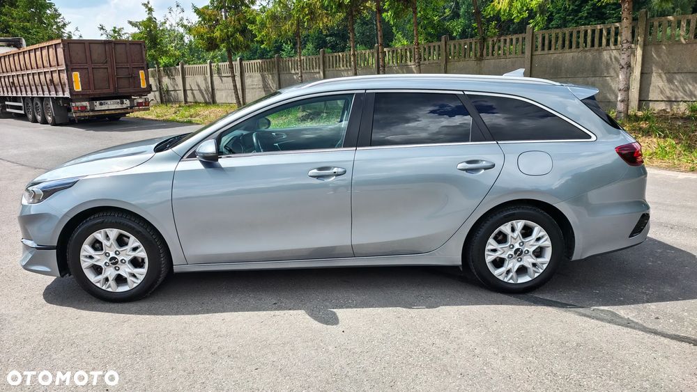 Kia Ceed 1.5 T-GDI MHEV L Business Line DCT - 12