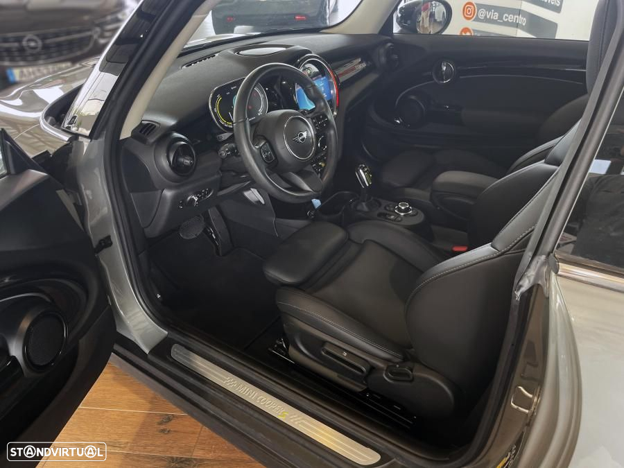 MINI 3 Portas Cooper SE Camden Edition - 15