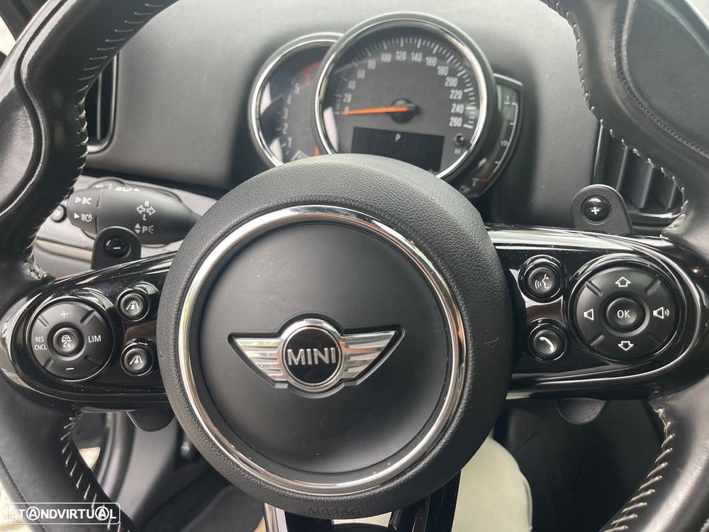 MINI Countryman Cooper SD Auto - 24