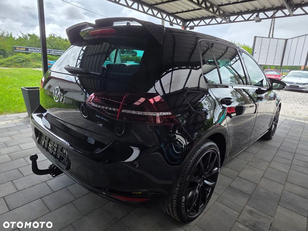Volkswagen Golf - 12
