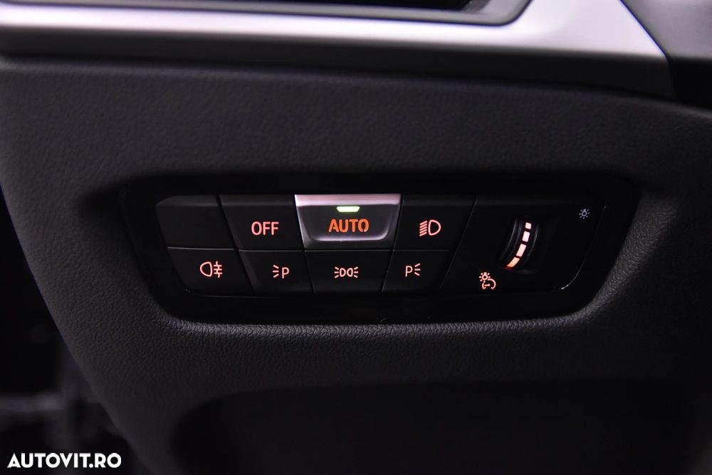 BMW Seria 3 320e AT PHEV - 15