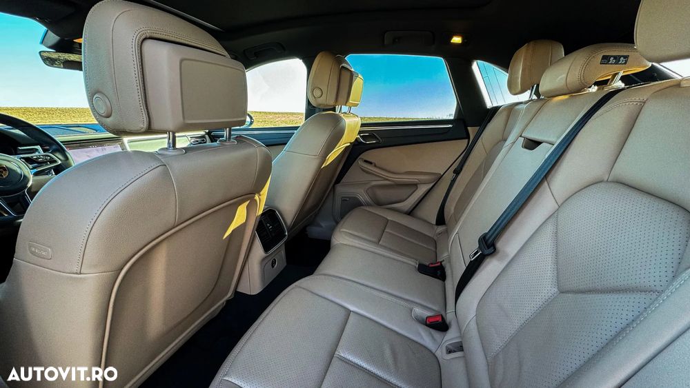 Porsche Macan - 15
