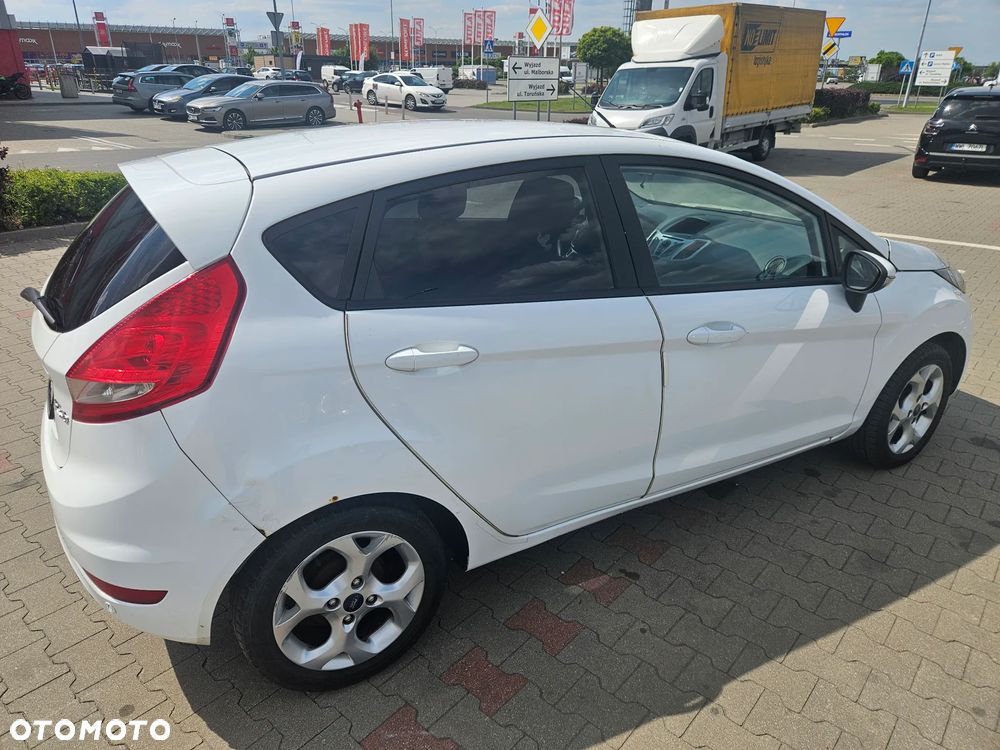 Ford Fiesta - 5