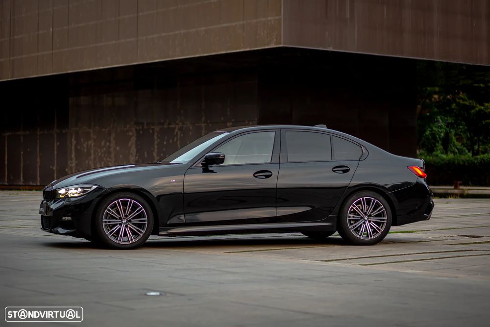 BMW 320 d Pack M Auto - 27