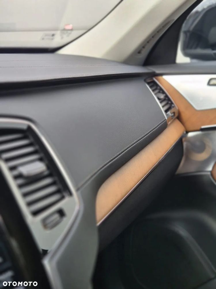 Volvo XC 90 B5 D AWD Inscription - 34