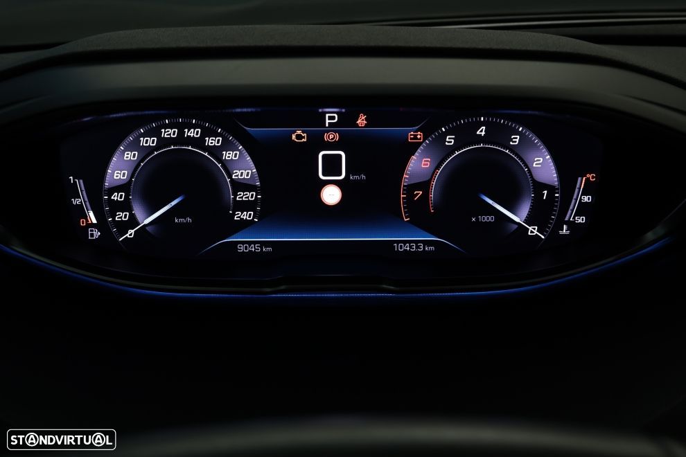 Peugeot 5008 1.2 PureTech Allure Pack EAT8 - 17