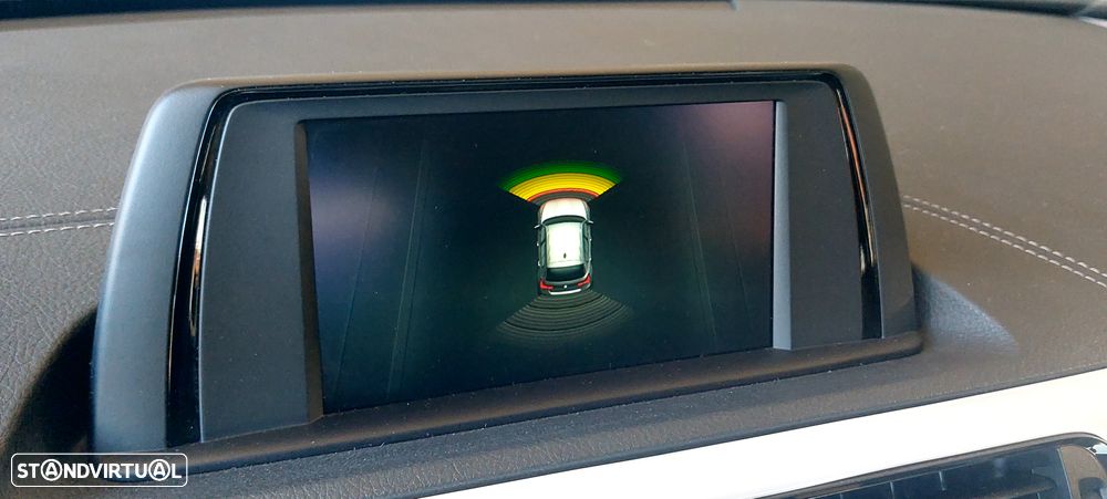 BMW 116 d Line Urban Auto - 16