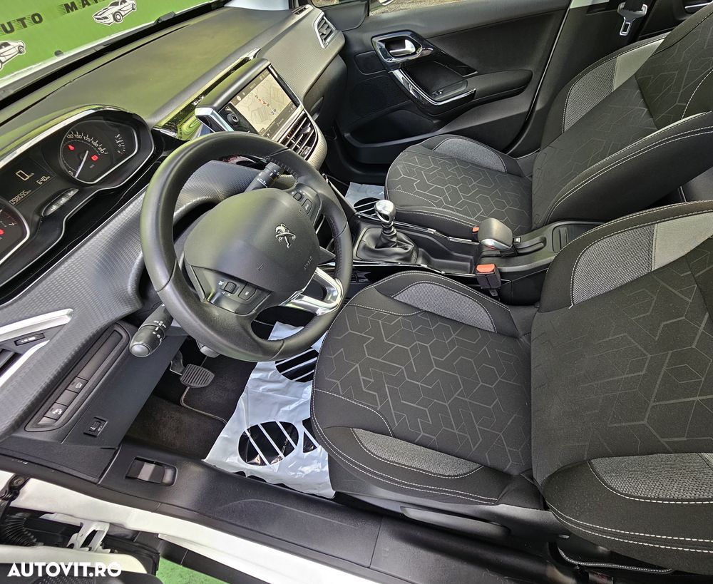 Peugeot 2008 PureTech 110 Stop&Start Active - 15