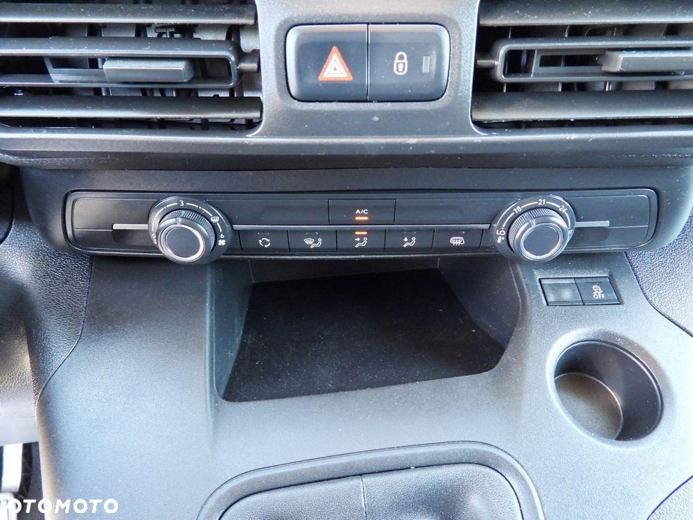 Toyota PROACE CITY  FURGON CHŁODNIA  -15*C ZASILANIE 230V TEMPOMAT KLIMATYZACJA  100KM - 38