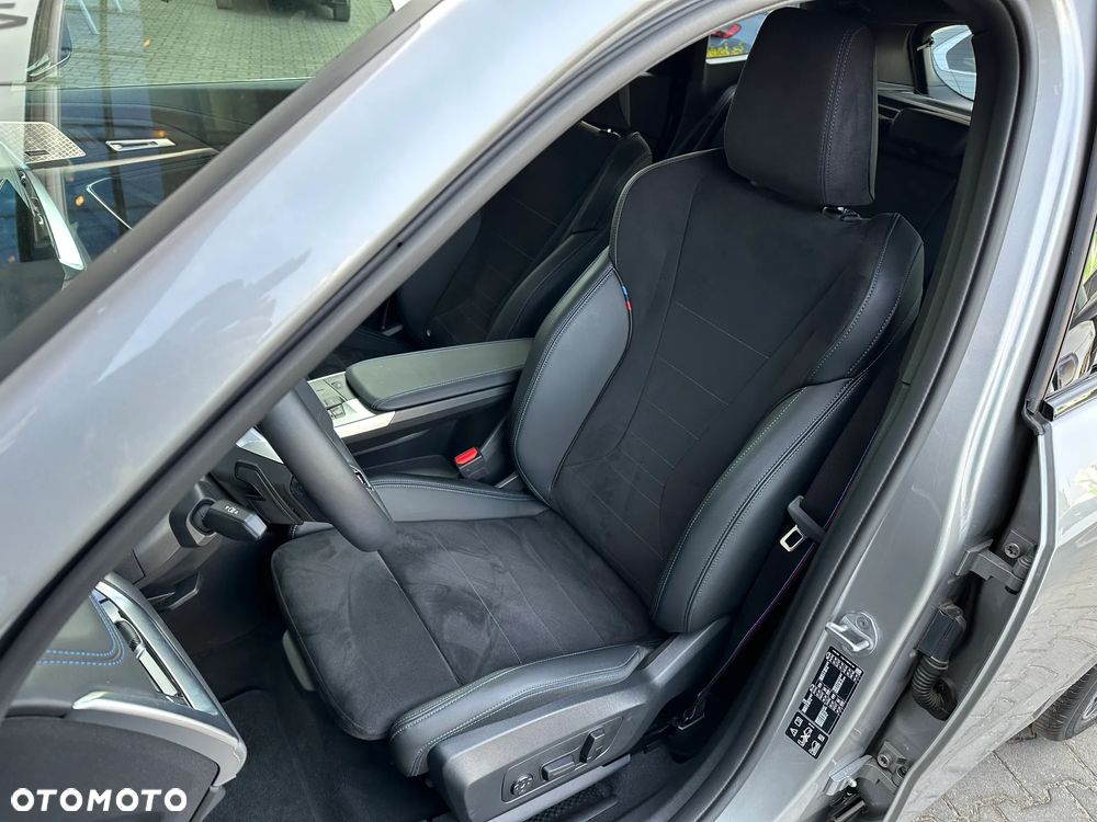 BMW X1 - 10