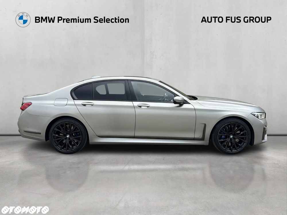 BMW Seria 7 750i xDrive sport - 6