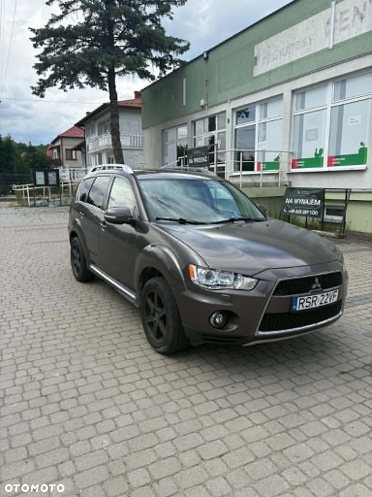 Mitsubishi Outlander 2.0 DID Intense - 2