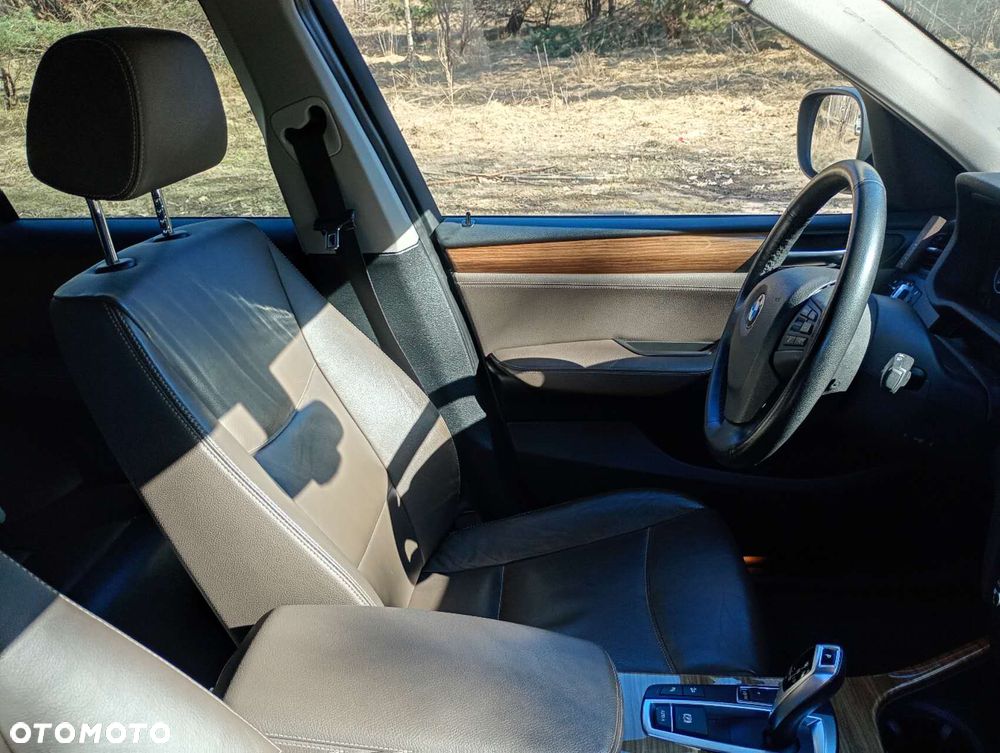 BMW X3 xDrive28i Sport-Aut - 23