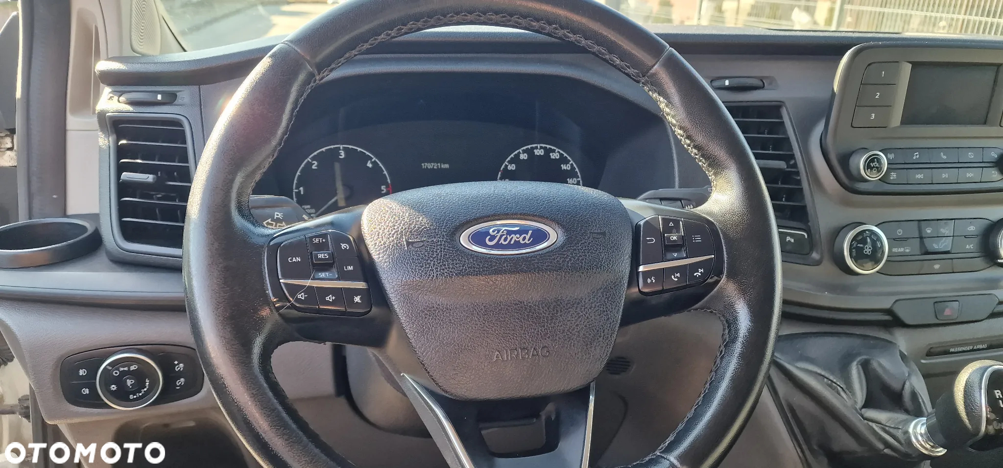 Ford Transit Custom 320 L2H1 PKW VA Trend - 14