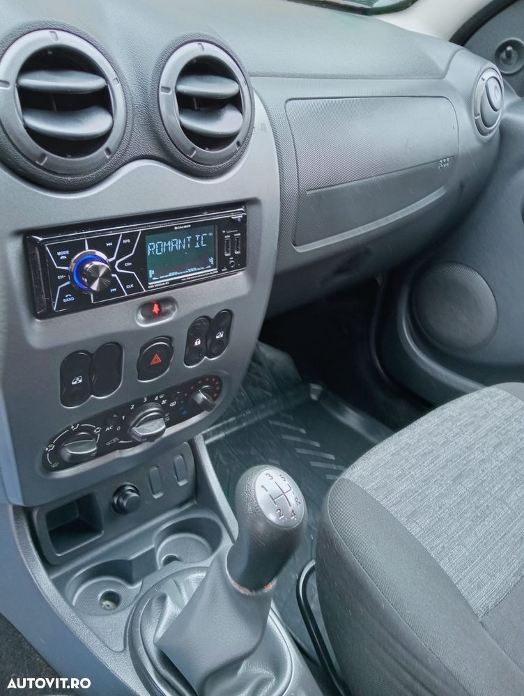 Dacia Duster 1.6 16V 105 4x2 Essentiel - 8