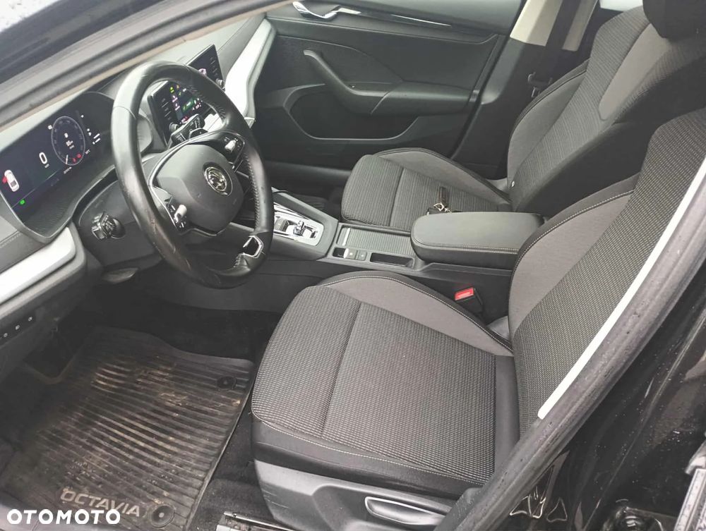 Skoda Octavia 2.0 TDI Ambition DSG - 10