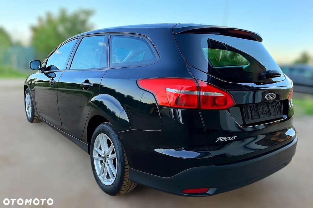 Ford Focus 1.0 EcoBoost Black Edition ASS - 4
