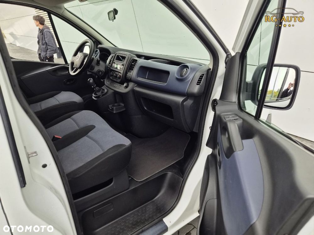 Opel Vivaro - 30