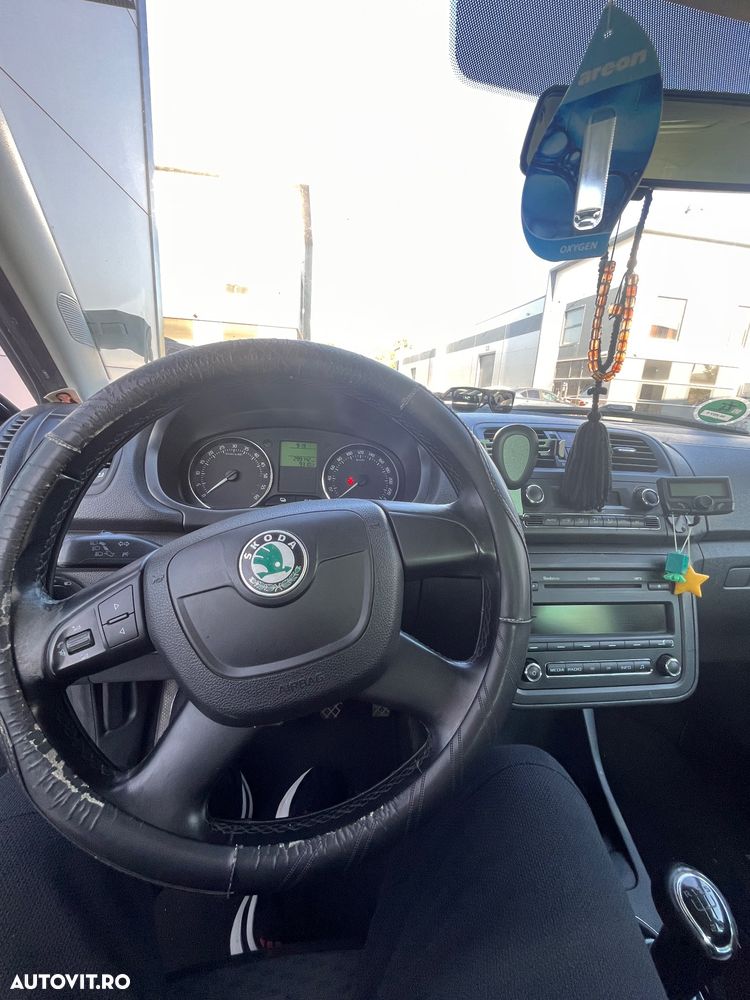Skoda Fabia - 11