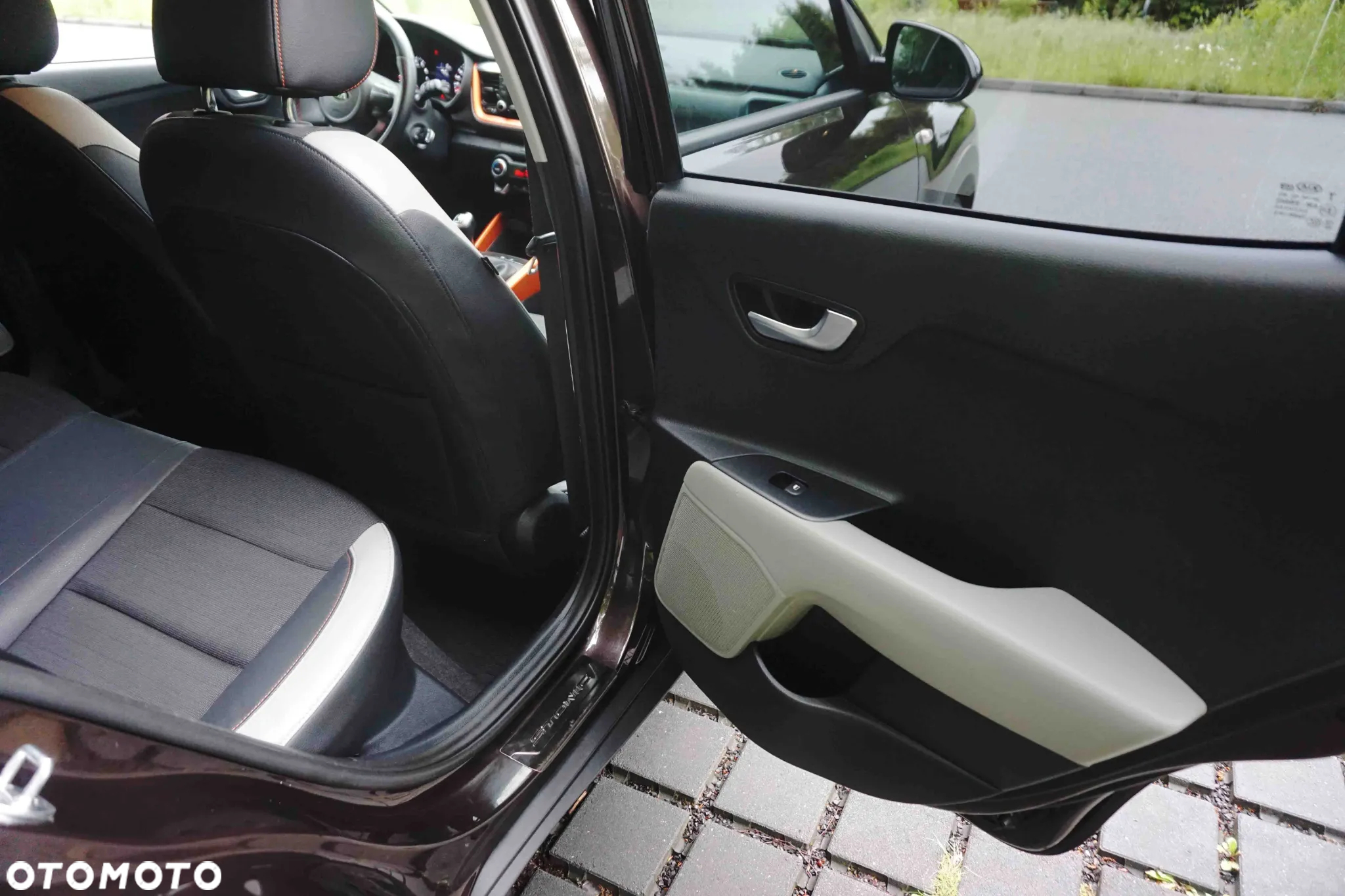 Kia Stonic 1.0 T-GDI L - 21