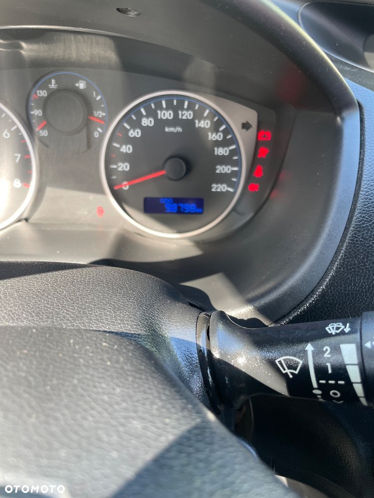 Hyundai i20 1.25 Classic + - 8